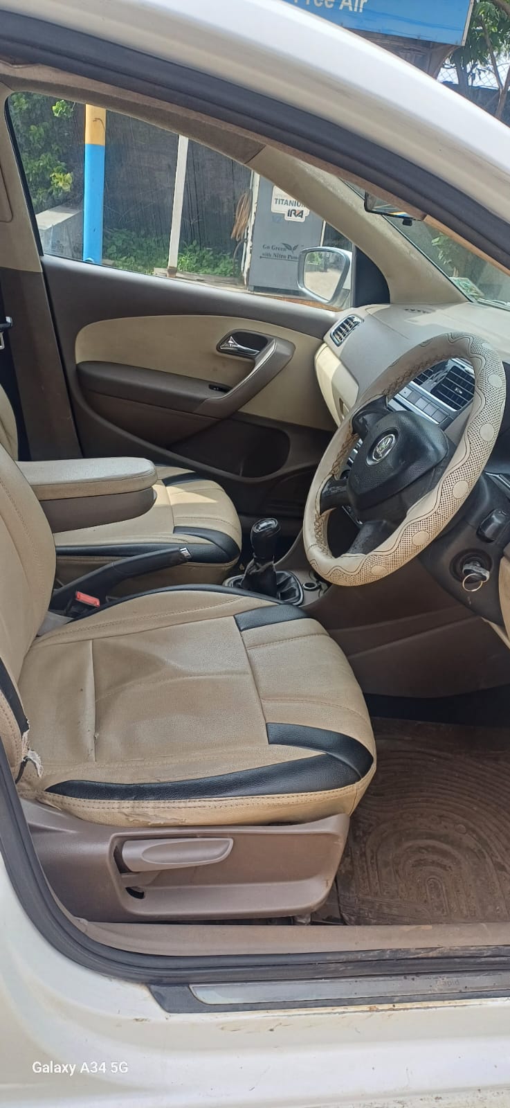 Skoda Rapid(2011-2014) Active 1.6 Tdi Cr Mt